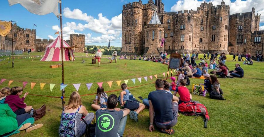 From Edinburgh: Day Trip to Bamburgh and Alnwick Castle - Coach Comfort, Meeting Point, and How to Avoid the Common Friction
