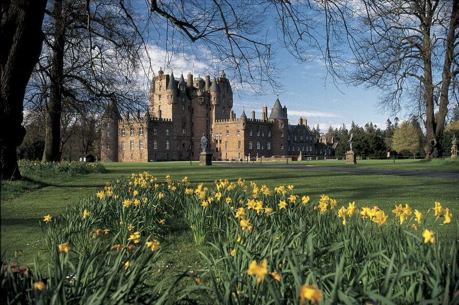 From Edinburgh: Glamis and Dunnottar Castles Tour in Italian - Key highlights at a glance