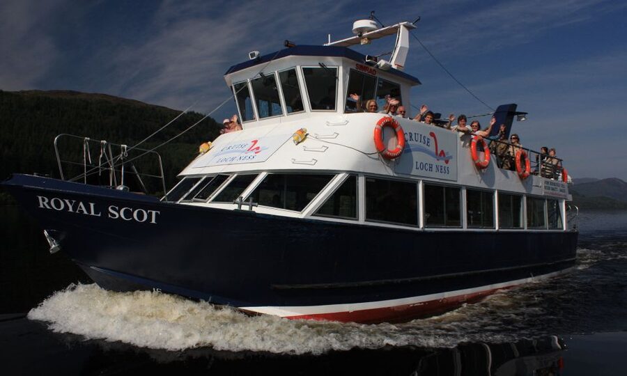 From Edinburgh: Loch Ness and Highlands Tour in Spanish - Who should book this Loch Ness and Highlands day trip