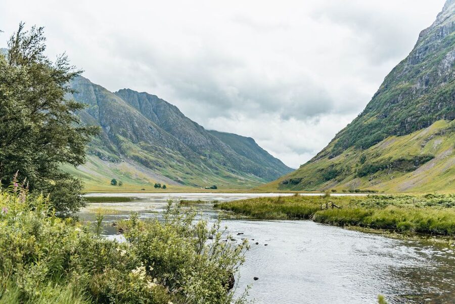 From Edinburgh: Loch Ness, Glenoce & The Highlands Day Tour - Glencoe photo stop: dramatic views with a quick history layer