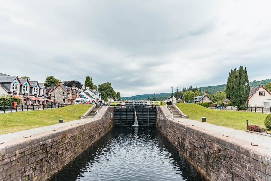 From Edinburgh: Loch Ness, Glenoce & The Highlands Day Tour - Loch Ness: your real highlight block (walk or cruise)