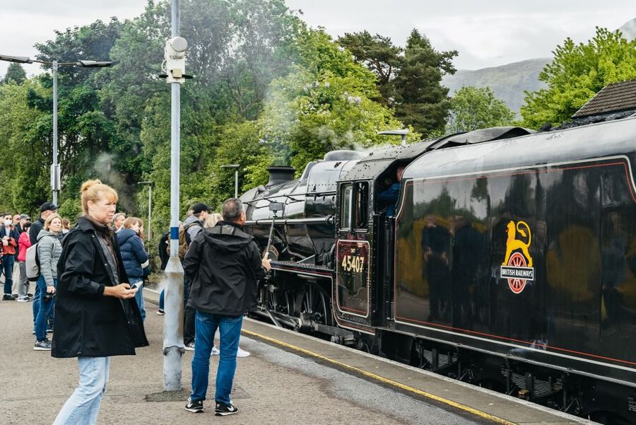 From Edinburgh: Magical Highlands Tour with Jacobite Train - Glencoe, Moorland Roads, and the Real Scenes Behind the Movies