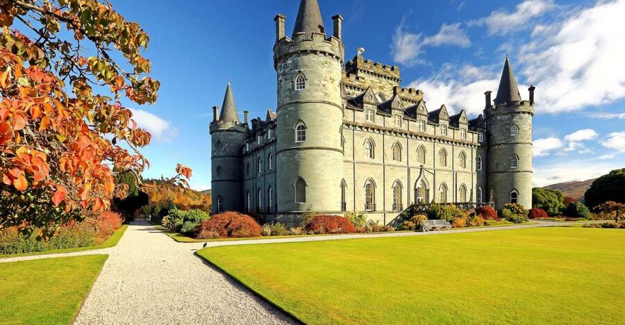 From Edinburgh: West Highland Lochs and Castles Day Trip - Getting Oriented in Edinburgh, Then Letting the Bus Do the Driving