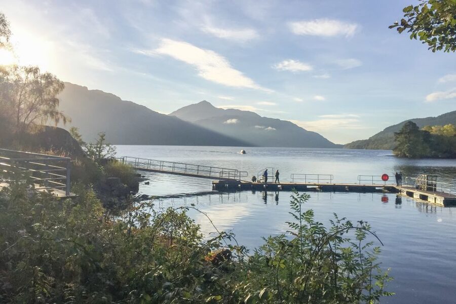 From Glasgow: Loch Lomond, Trossachs & Stirling Castle Tour - Aberfoyle lunch and Callander coffee: the Trossachs in human scale