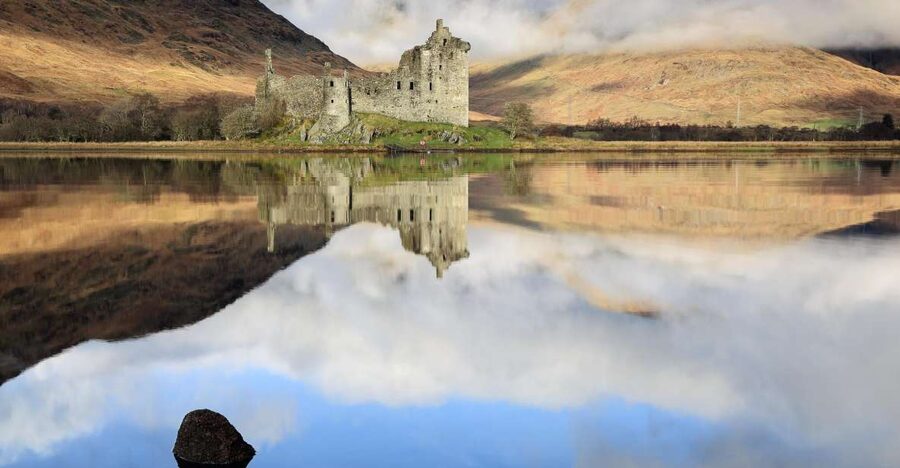 From Glasgow: Oban, Glencoe & West Highland Castles Day Trip - Inveraray: Georgian town time plus a seasonal castle choice
