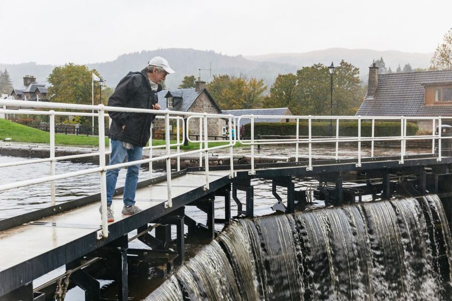 From Inverness: Loch Ness Guided Day Trip - Jacobite Cruise on Loch Ness: Monster Hunting With a Side of Atmosphere