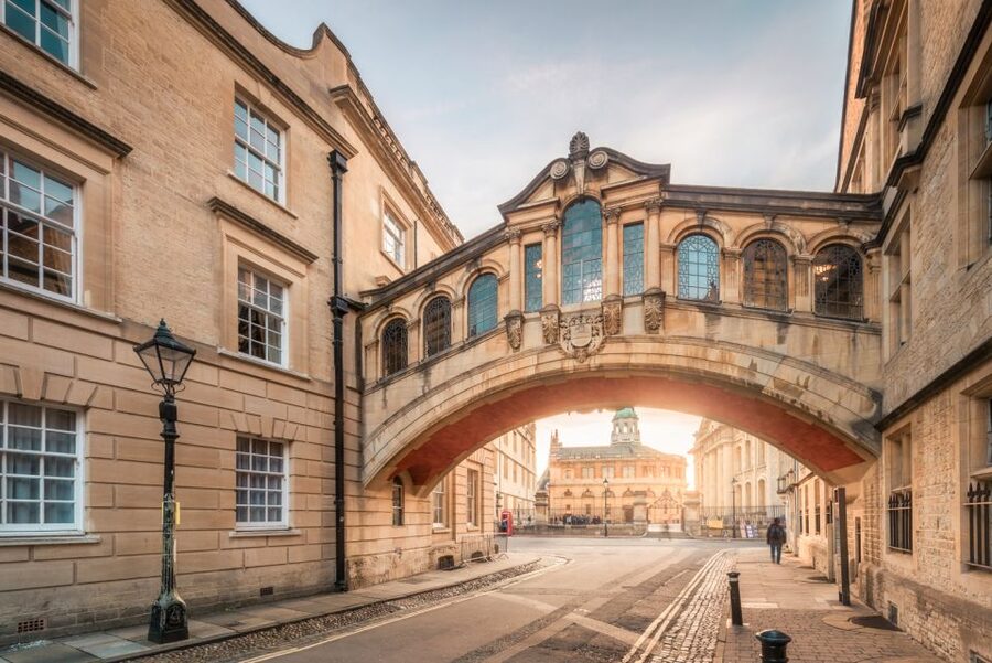 From London: Cotswolds and Oxford Guided Day-Trip - FAQ