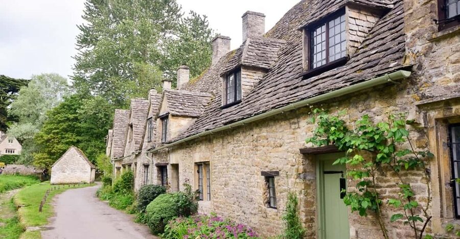From London: Cotswolds Villages Small Group Day Tour - From Gloucester Road Station to the Cotswolds: how the day really flows