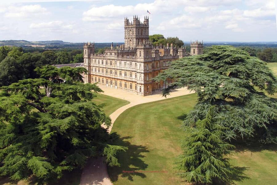 From London: Day Trip to Downton Abbey, Oxford and Bampton - From Victoria Coach Station to Oxford: what the morning really feels like