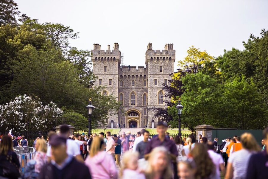 From London: Half-Day Trip to Windsor with Castle Tickets - Navigating your 2.5 hours at the castle: pace, priorities, and smart routes