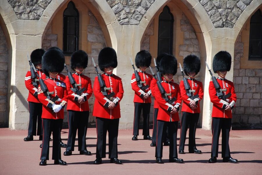 From London: Half-Day Trip to Windsor with Castle Tickets - Best sights to aim for: chapel time, views, and the “big rooms” effect