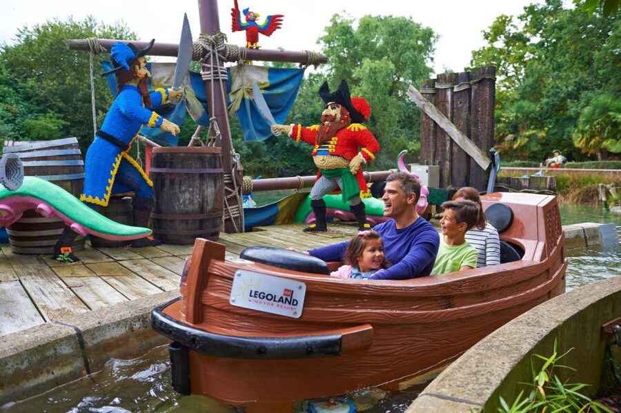 From London: LEGOLAND® Windsor Resort Entry & Coach Transfer - Coach Transfer From Victoria: The Easiest Start in London