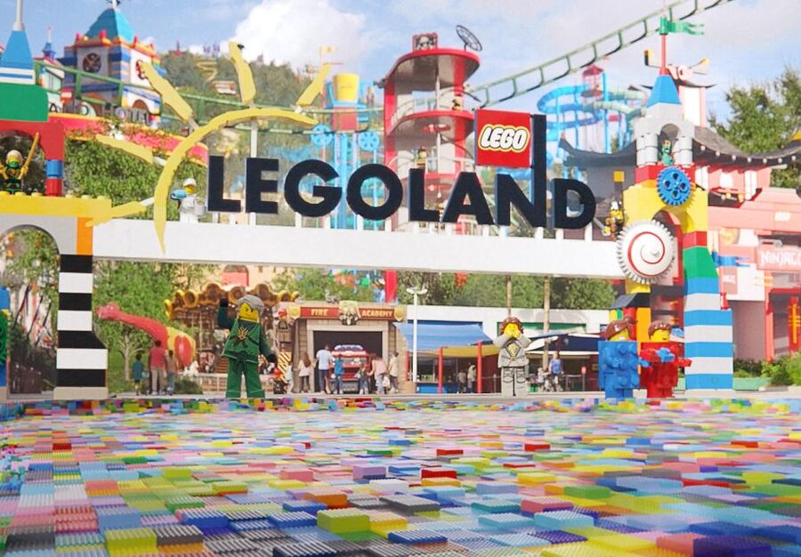 From London: LEGOLAND® Windsor Resort Entry & Coach Transfer - Arriving at LEGOLAND Windsor: 150 Acres of LEGO-Style Fun