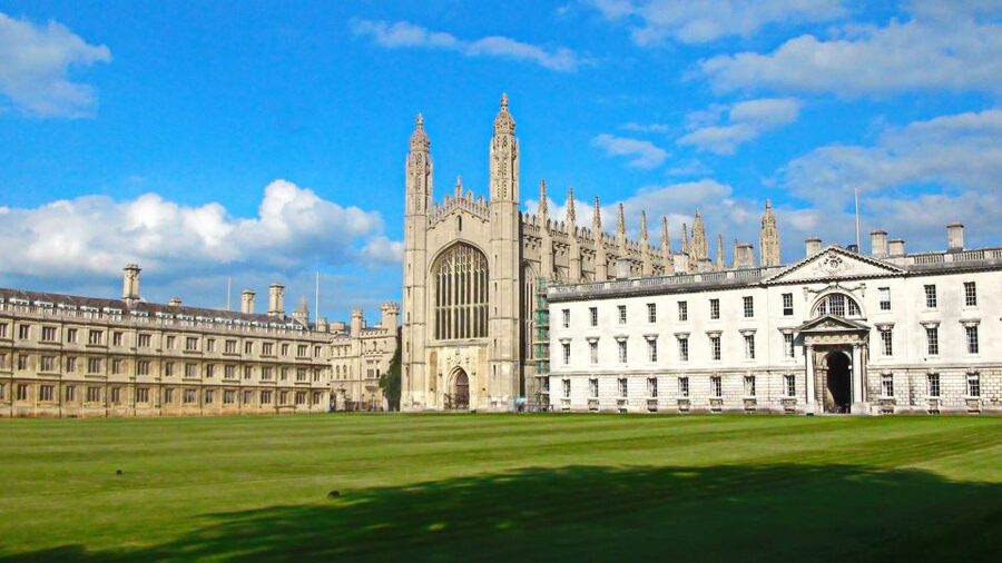 From London: Oxford and Cambridge Universities Tour - Oxford and Cambridge from Victoria, with a real day-trip rhythm