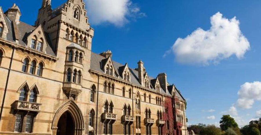 From London: Oxford, Stratford, Cotswolds & Warwick Castle - Oxford Walking Tour: Courtyards, Cobblestones, and the Bodleian Library