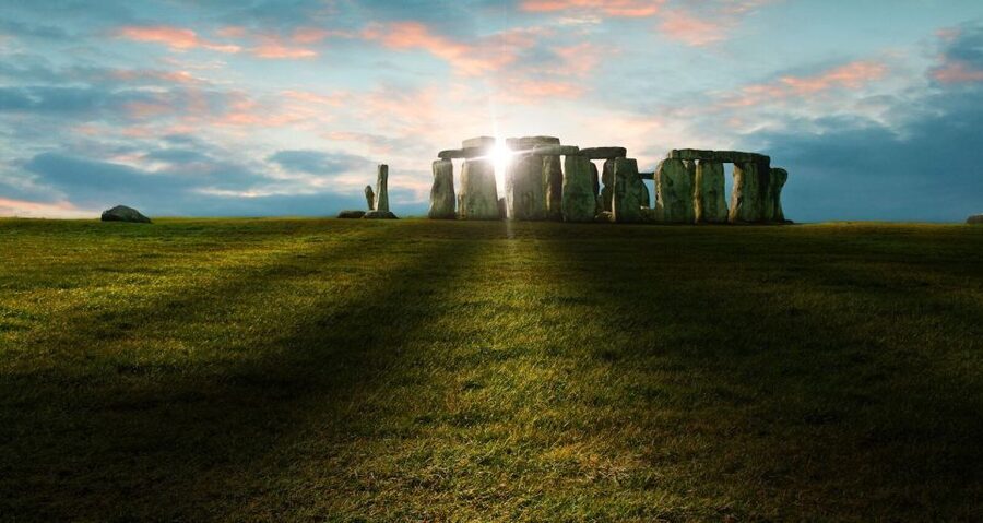 From London: Private Stonehenge Sunrise Viewing & Bath - Bath Georgian Streets, Royal Crescent Views, and Pulteney Bridge
