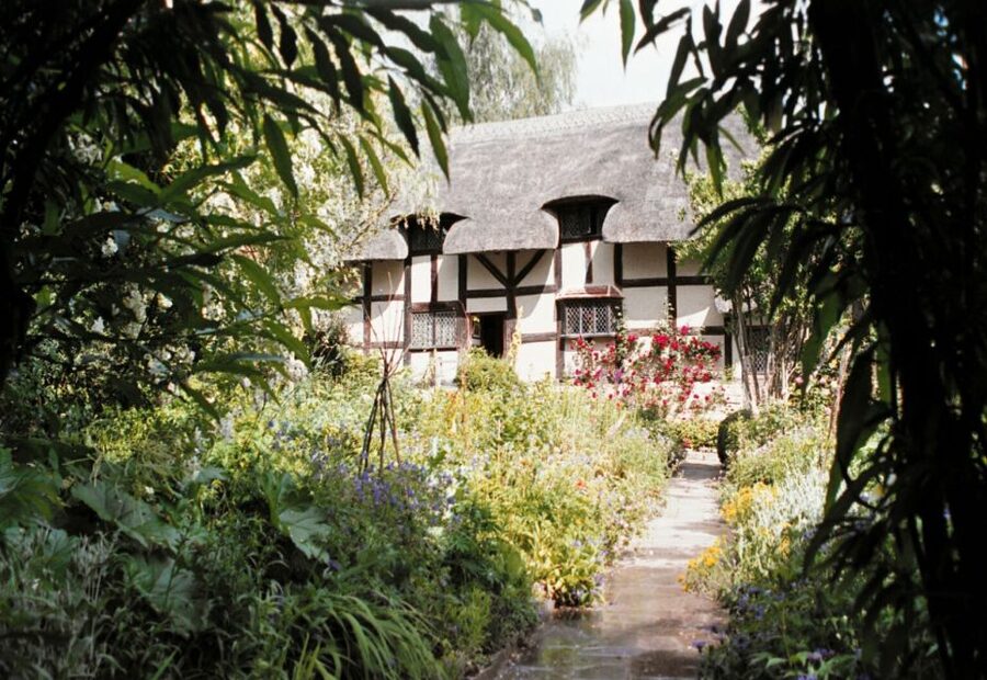 From London: Shakespeare's Stratford-upon-Avon Day Trip - Coach Time Is Real: How to Make It Less Painful
