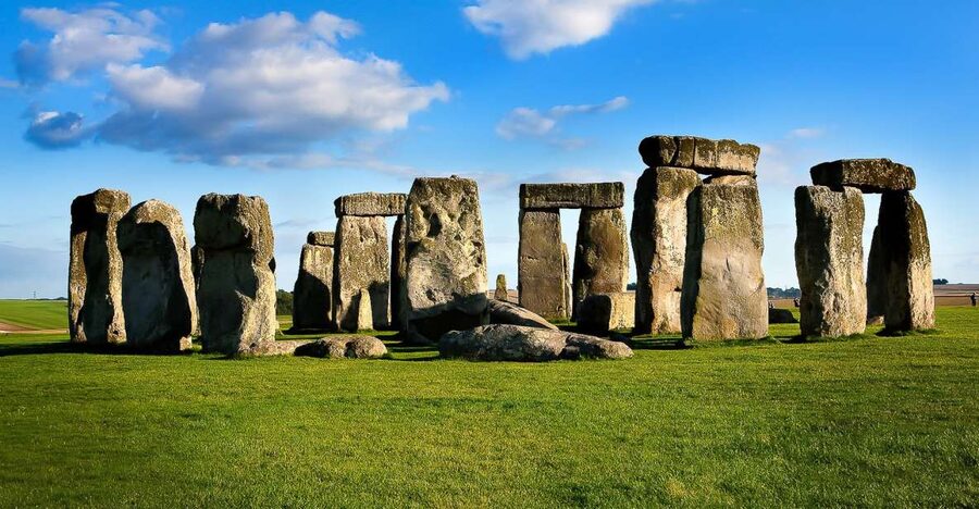 From London: Stonehenge and Bath Day Trip with Ticket - Getting the Stonehenge shuttle right, without losing your place