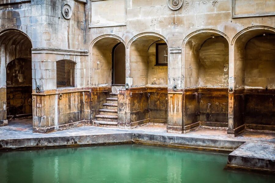 From London: Stonehenge and Bath Day Trip with Ticket - Stonehenge fast entry: how the tour actually gets you there
