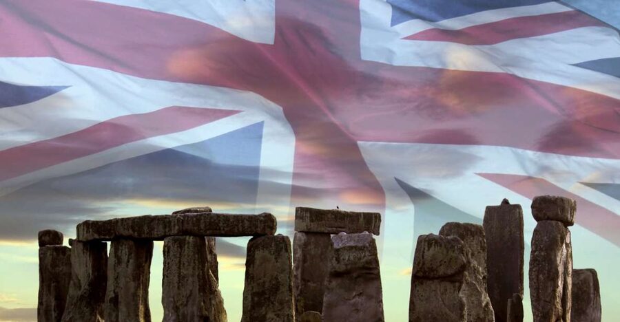 From London: Stonehenge and Bath Full-Day Tour - The Roman Baths and Pump Room, where the day turns from legend to water