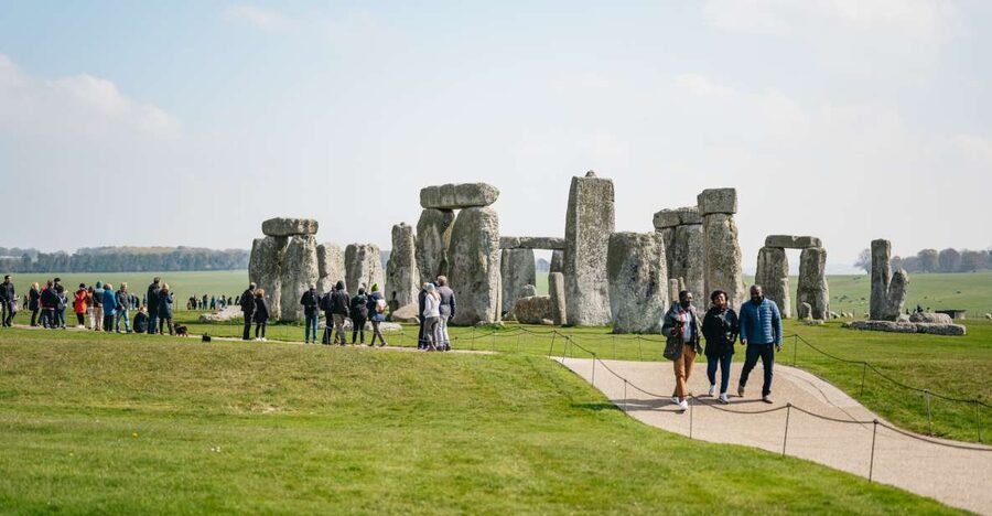 From London: Stonehenge Half-Day Trip - Stone Circle time: what to notice on your walk around