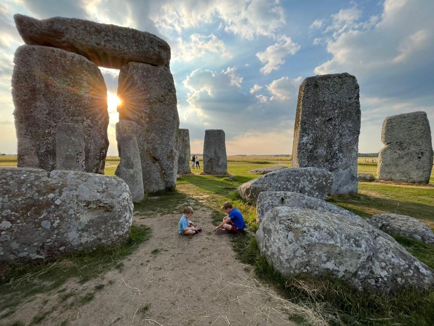 From London: Stonehenge Private Inner Circle Tour with Bath - Bath’s Georgian City Feel and Roman Baths Museum Time