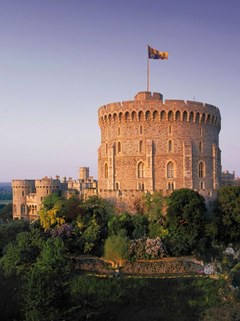 From London: Stonehenge & Windsor Tour - From Victoria Coach Station to Stonehenge: the day starts moving