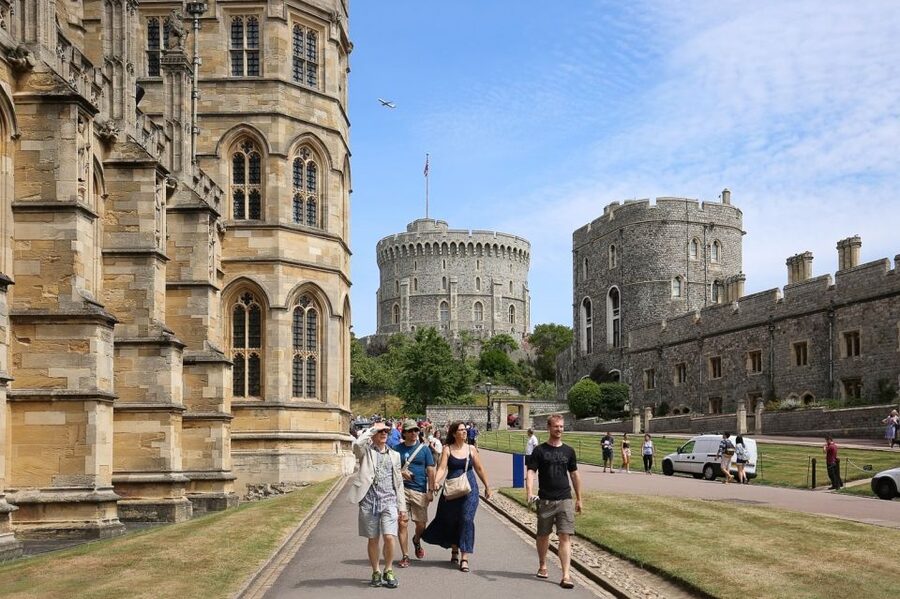 From London: Windsor Castle Afternoon Sightseeing Tour - Key stops on this Windsor Castle afternoon tour