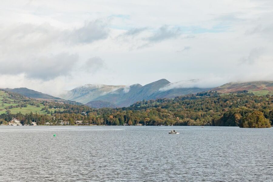 From Manchester: Lake District Bus Tour & Windermere Cruise - What to pack and small timing tricks that help