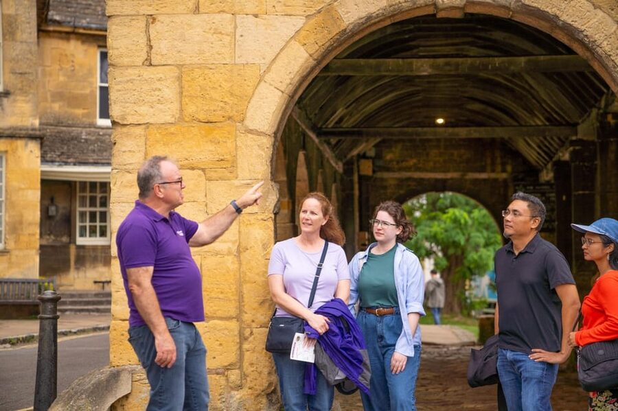 From Stratford-on-Avon/Moreton-in-Marsh: Cotswolds Day Tour - Stow-on-the-Wold lunch stop: good food, limited time