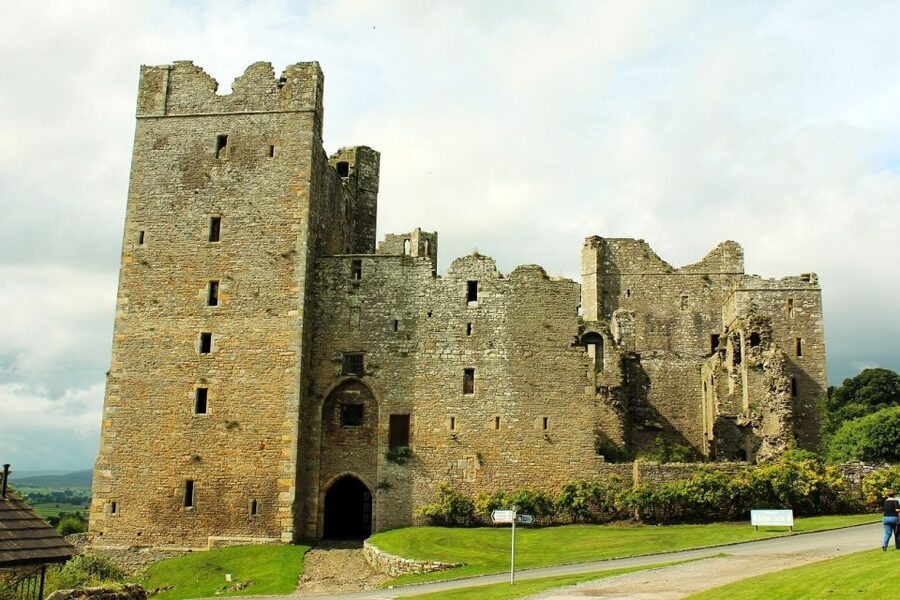 From York: Full-Day Yorkshire Dales Tour - Hawes free time: Wensleydale Creamery and Dales Countryside Museum