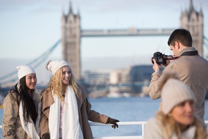 Fully Flexible Thames River Cruise - Comfort, Crowds, and Photo Strategy on the Upper Deck
