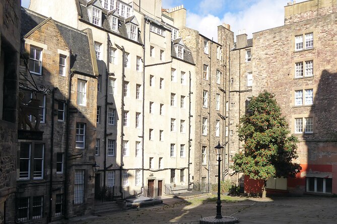 Fun, Flexible Treasure Hunt Around Edinburgh with Cryptic Clues & Hidden Gems - Should you book this Edinburgh treasure hunt game?