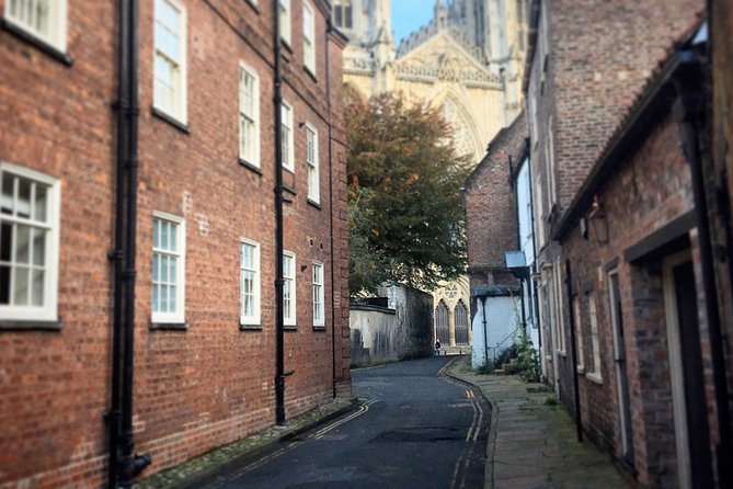 Fun, Flexible Treasure Hunt Around York with Cryptic Clues & Hidden Gems - Solving Clues Without a Group: How the WhatsApp Style System Works
