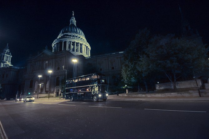 Ghost Bus Tour of London - The Tower of London and Tower Bridge: Tyrants, Ax, and Not-Quite-Answered Questions