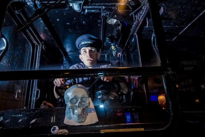 Ghost Bus Tour of London - How the Ride Works: Short Stops, One Main Storyline