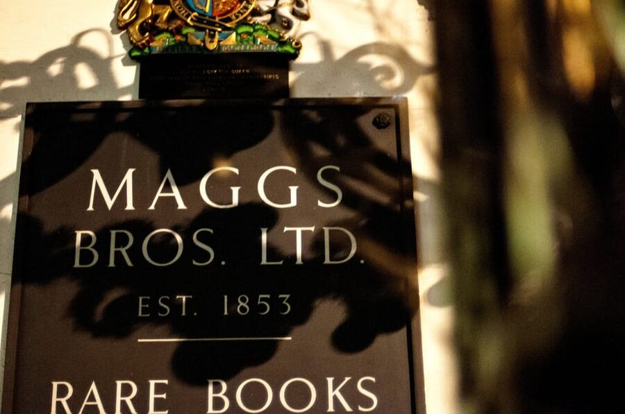 Ghosts and Legends of Mayfair Walking Tour - London - Clarence House, townhouse hauntings that feel close-up