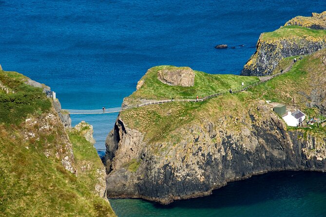 Giant’s Causeway and Titanic Experience from Belfast Port - Dark Hedges and the road-trip storytelling between stops