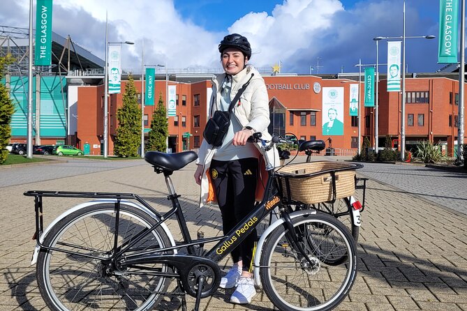 Glasgow Private Bike Tour: Highlights & Hidden Gems - Kelvingrove Art Gallery: art museum energy without the full day commitment