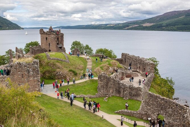 Glenfinnan Viaduct & The Great Glen Private Tour from Inverness - Quick hits