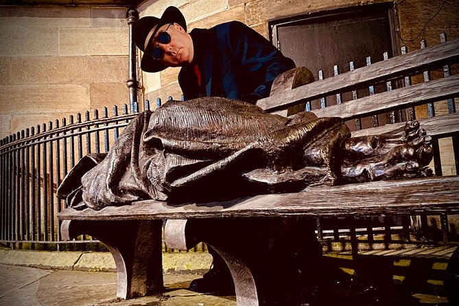 Gothic Glasgow Walking Tour - Body Snatching and Notorious Murderers: True Crime With a Stage Voice