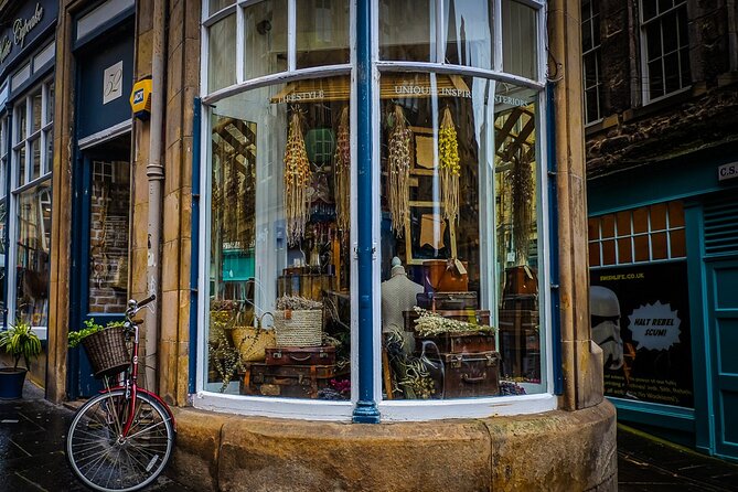 Guided 60-Minute Photography and sightseeing Tour in Edinburgh - Key highlights you will feel fast