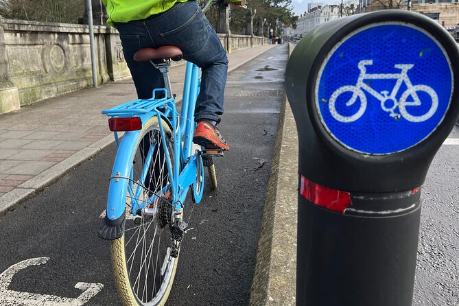 Guided Cycle Tours of Cardiff - Stop 1: Cardiff Castle, from Romans to modern Cardiff