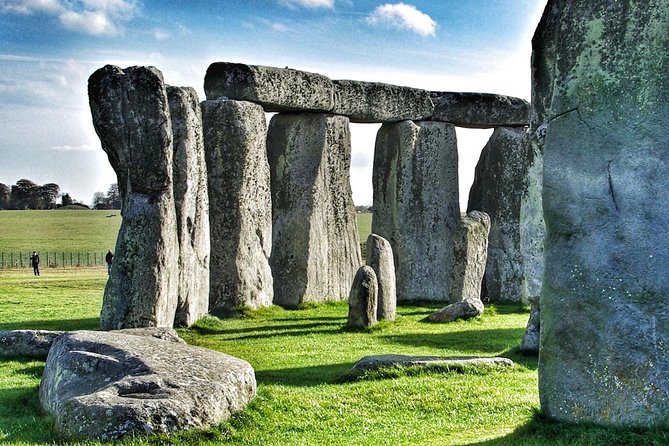 Guided tour to Bath & Stonehenge from Cambridge by Roots Travel. - Bath on Foot: A 90-Minute Walking Tour With Space to Roam