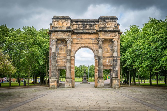 Half-Day Private Glasgow Must-Sees Tour - Meeting at George Square, and how pickup actually feels