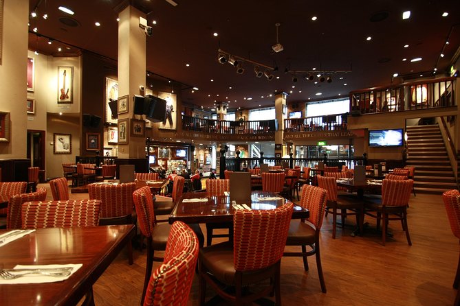 Hard Rock Cafe Manchester with Set Menu for Lunch or Dinner - American-style food in a 2-hour sitting: pacing, service, and quality