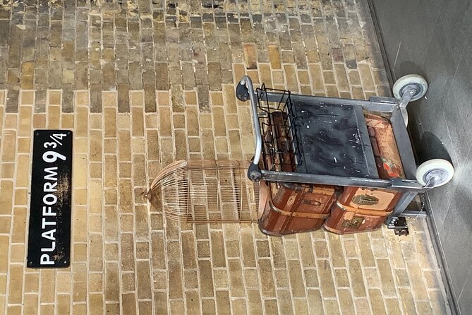 Harry Potter Black Taxi Private Tour of London with Hotel Pickup - Hotel pickup and drop-off: less stress, more magic time