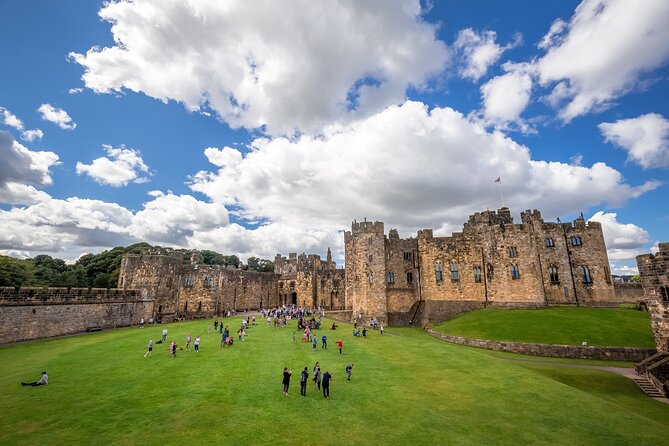 Harry Potter's Alnwick Castle and Scottish Borders Day Trip - What the day costs you in real life: price versus add-ons