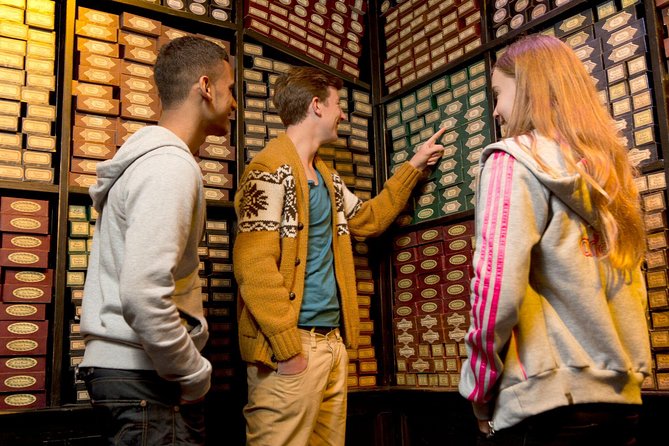 Harry Potter Warner Bros. Studio Tour London from King's Cross - Gringotts Wizarding Bank, treasure vaults and the goblin gag
