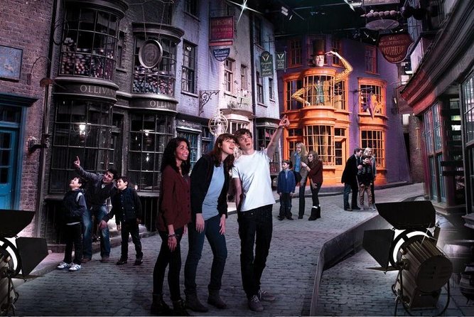 Harry Potter Warner Bros. Studio Tour with Transport from London - The green-screen broomstick moment and other hands-on fun
